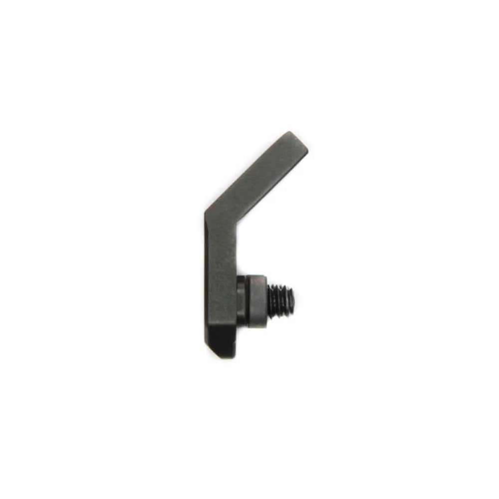 Offset Scout Mount:專利 45° 低剖面整合方案