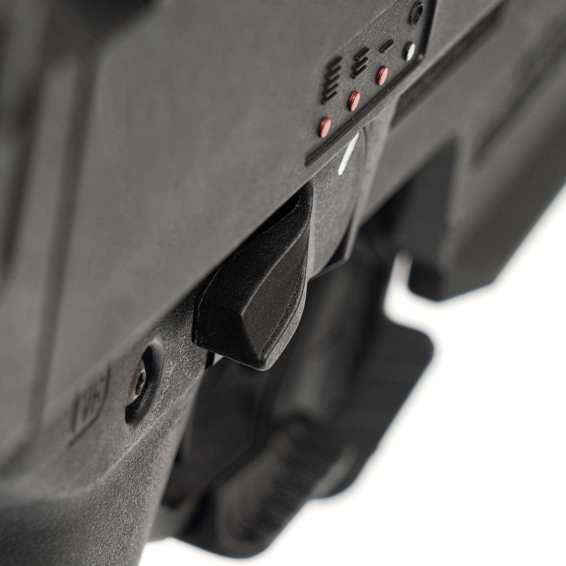 E9 Enhanced Control Set:Scorpion EVO 完美操控的最後一塊拼圖