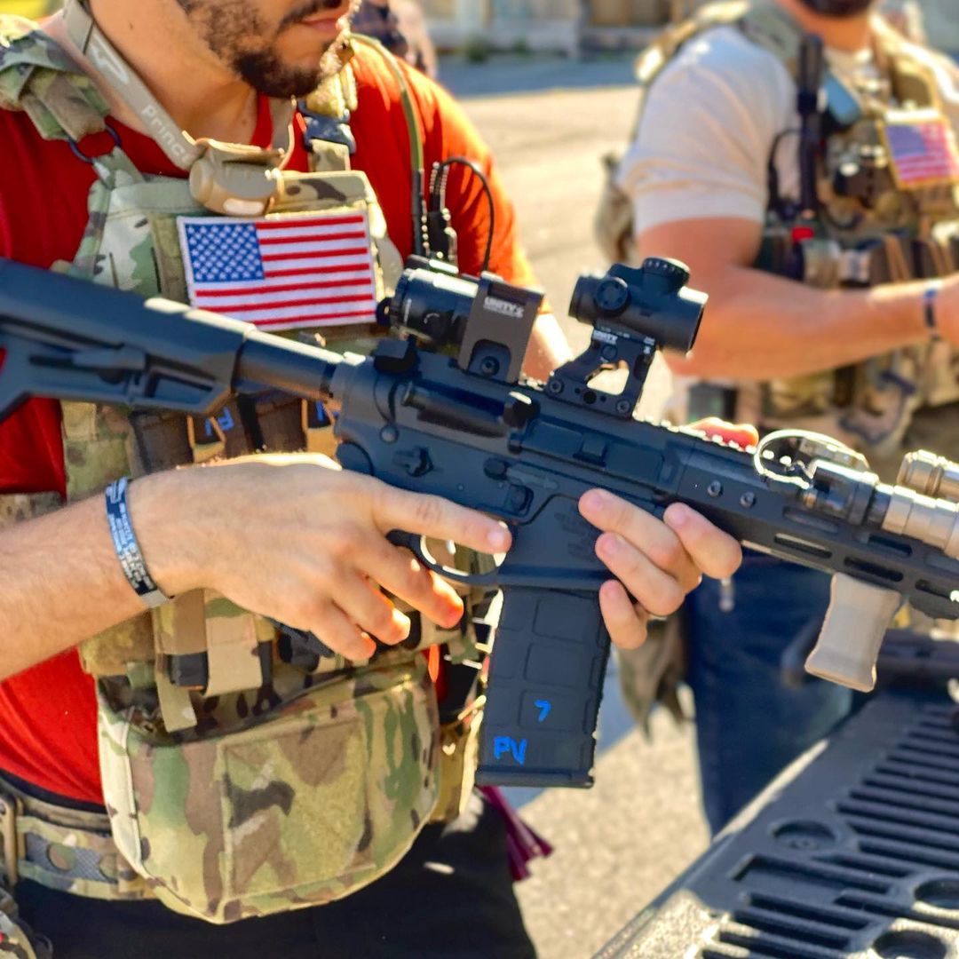 VFG™:極致輕量、多功能戰術握持解決方案