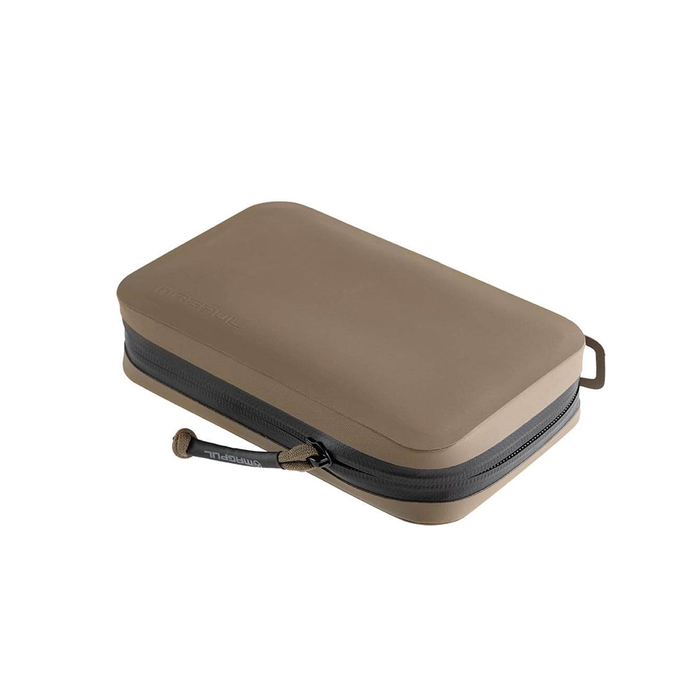 this is FDE color magpul DAKA utility organizer.
