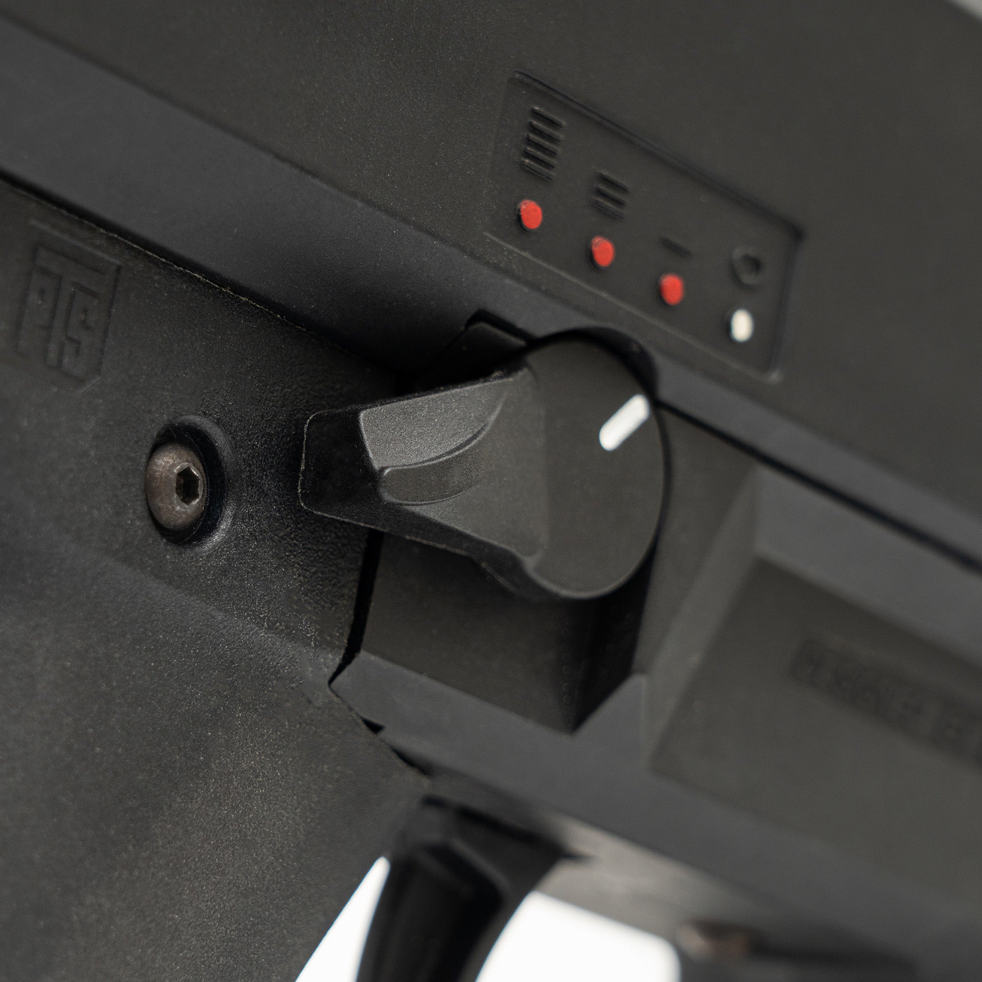 E9 Enhanced Control Set：Scorpion EVO 完美操控的最後一塊拼圖