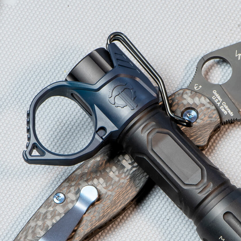 SwitchBack 3.0 Deep Carry Flashlight Ring with Pocket Clip