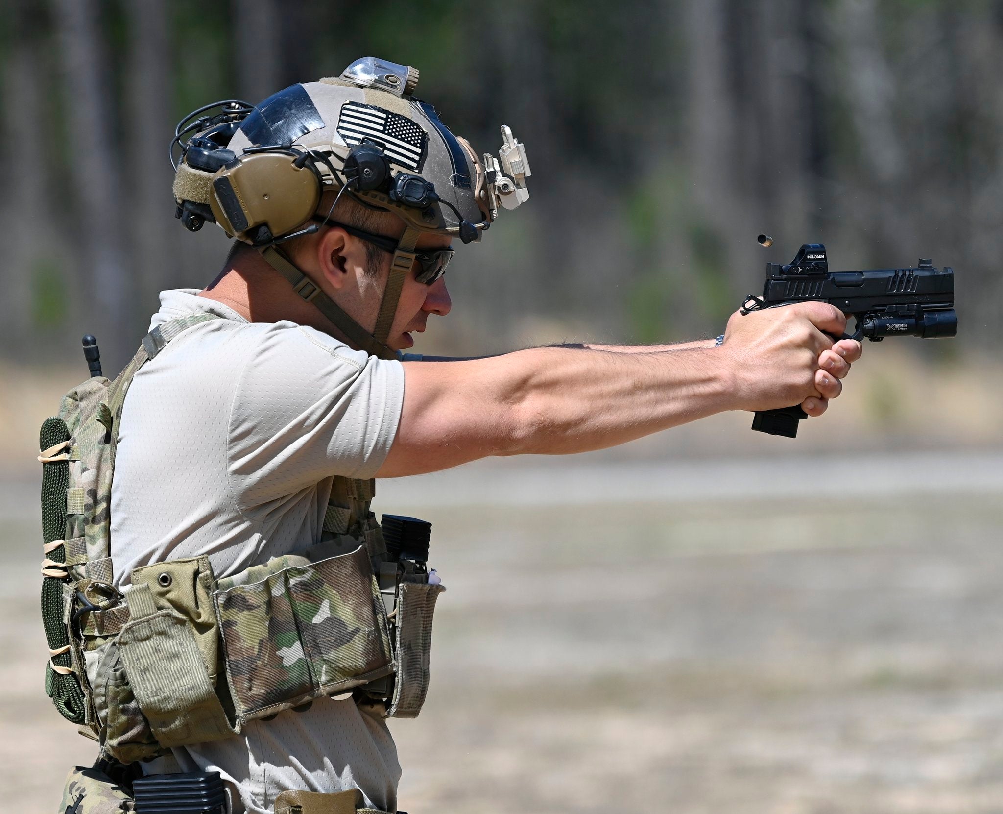 USSOF using a BFG Ten-Speed double M4 Pouch.