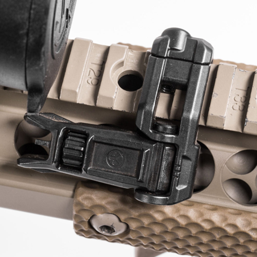 MBUS Pro® Offset Front Sight：瞬息萬變的戰場，給您 45 度的絕對精準