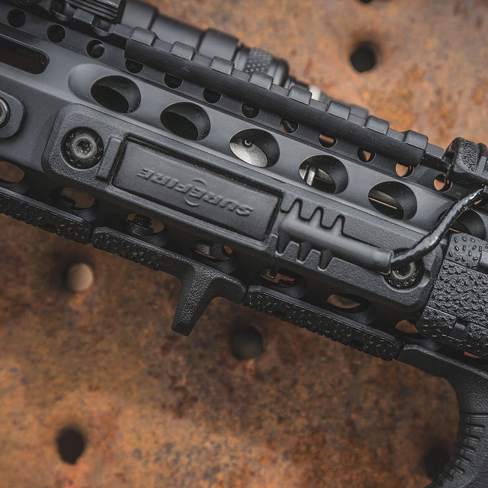 M-LOK® Tape Switch Mounting Plate：讓 SureFire® ST07 線控開關與護木完美一體化