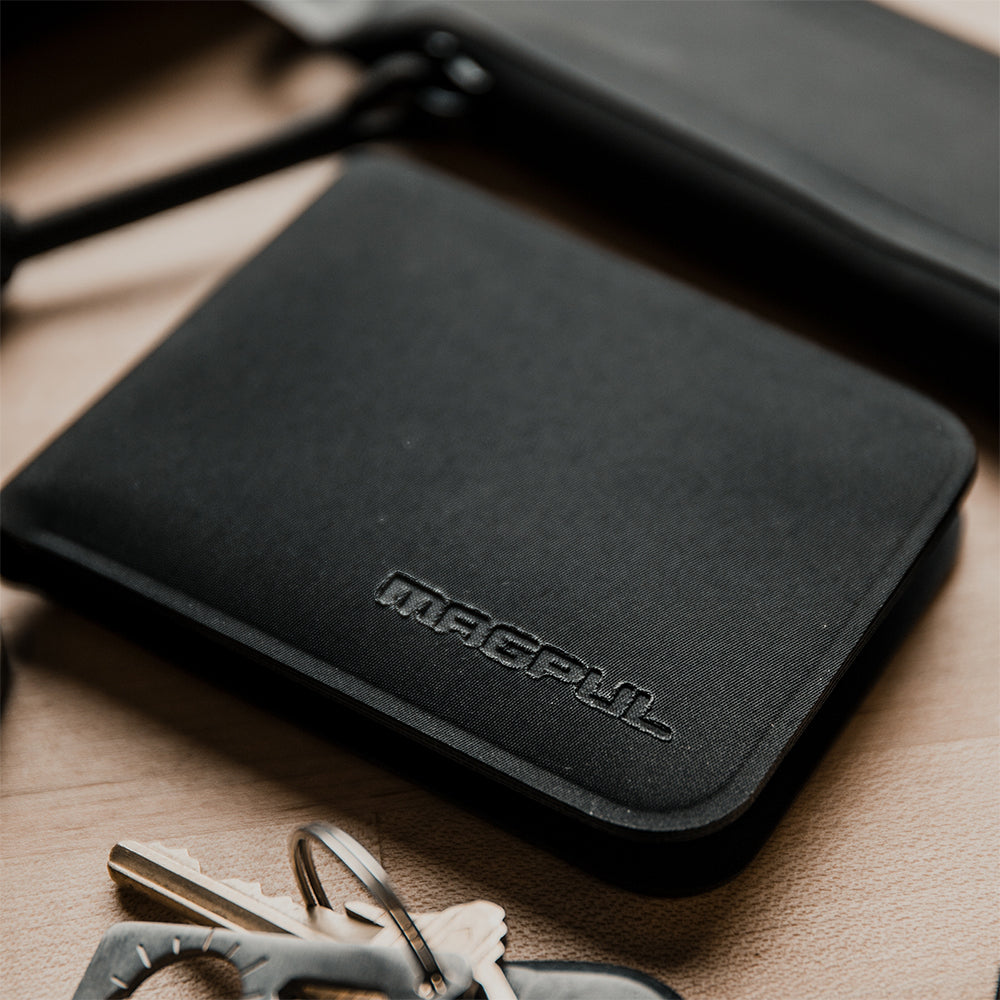DAKA® Bifold Wallet: The Ultimate Evolution of a Timeless Classic